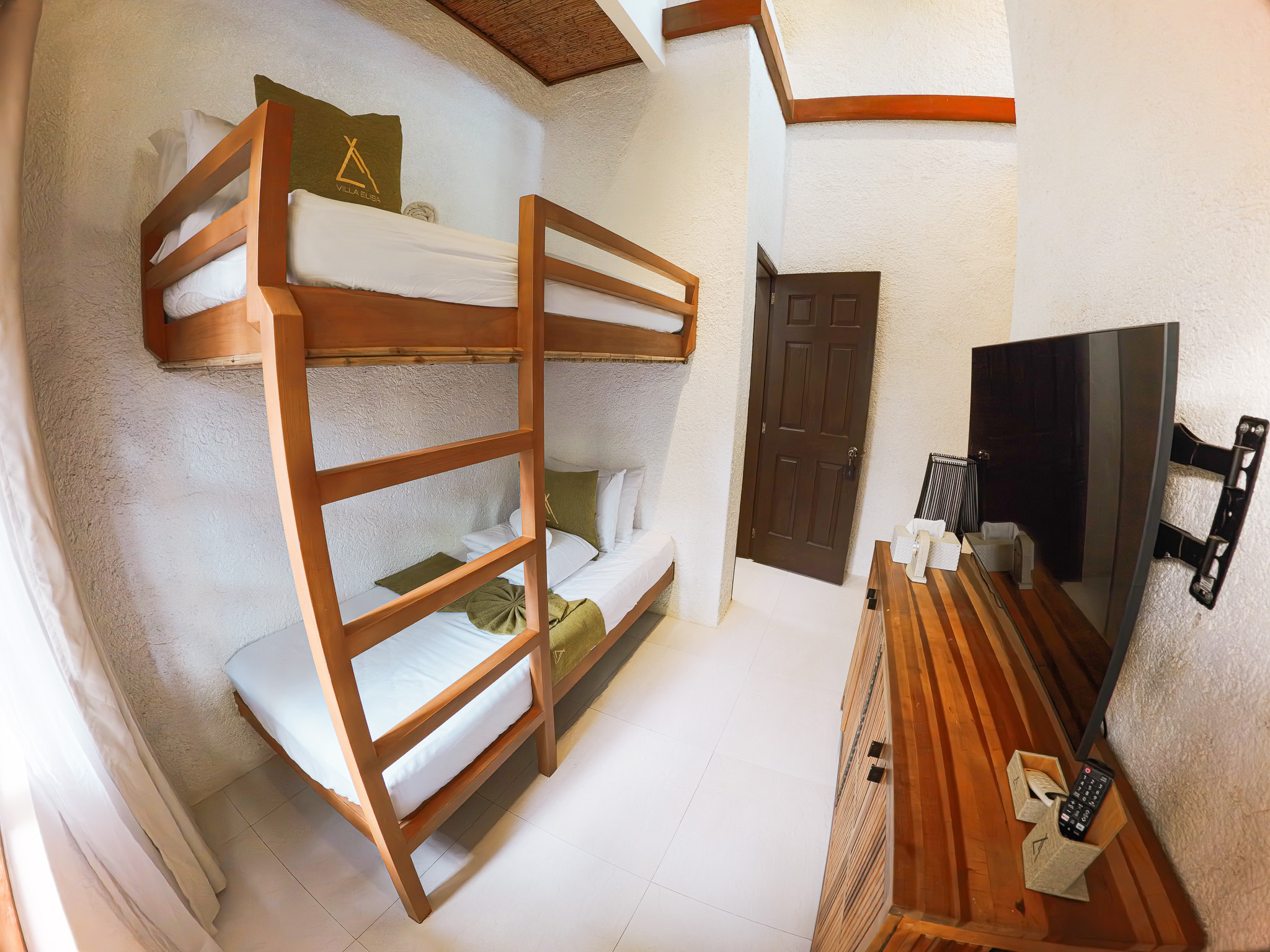 Room 4